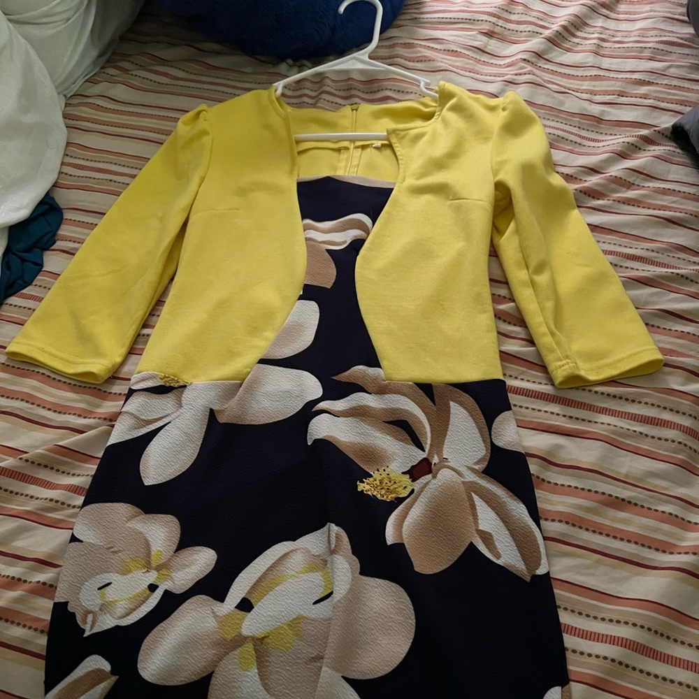 Vintage dresses size small.